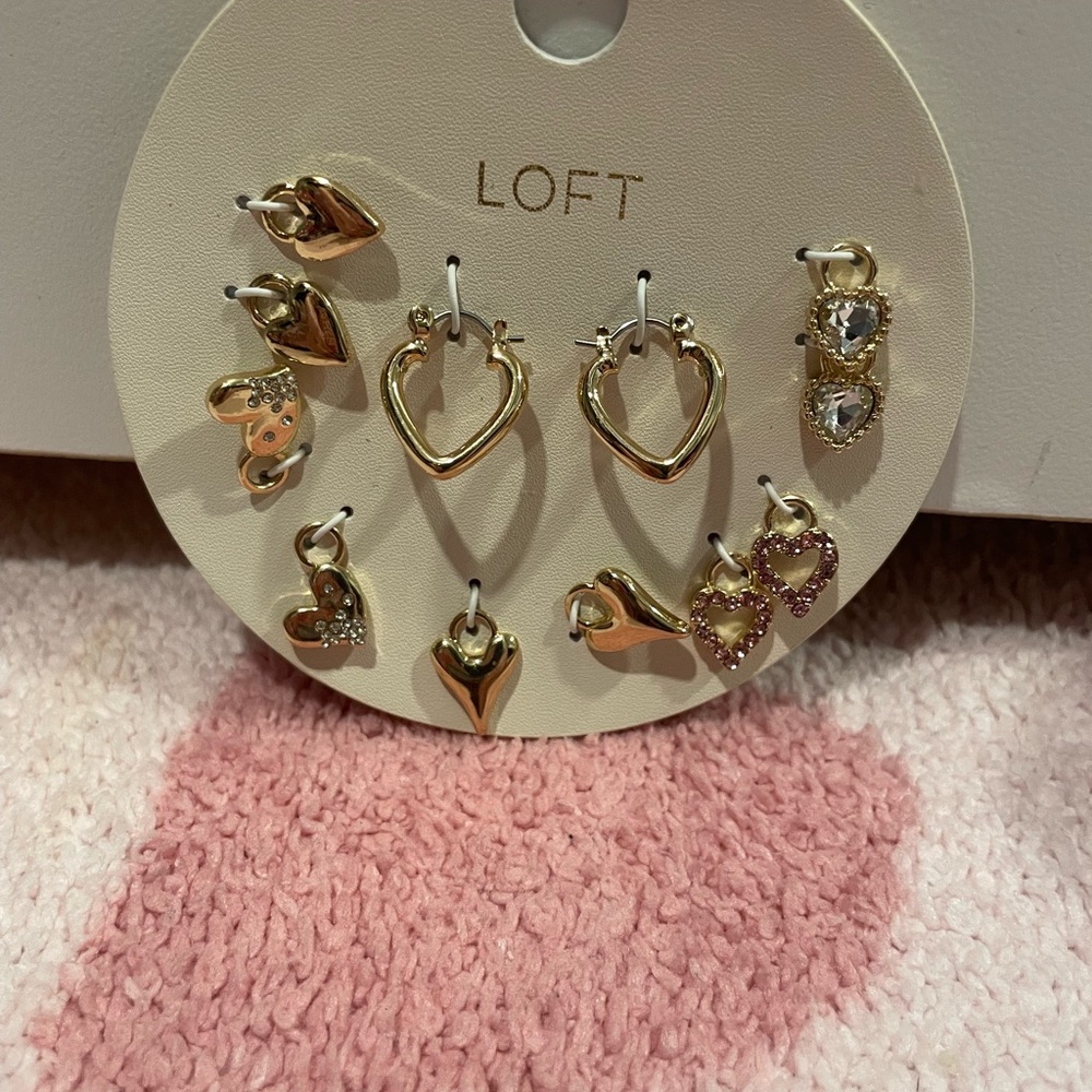 👀BUNDLE AND SAVE🥳 LOFT Gold and Silver Heart Earring Collection